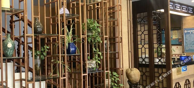 居家精品酒店(恭城滨江苑店)图片