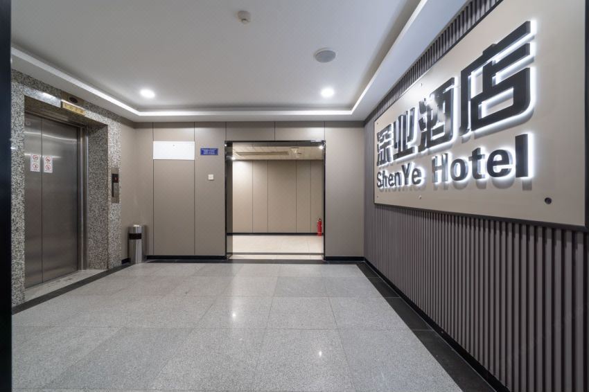  Hotel Overview