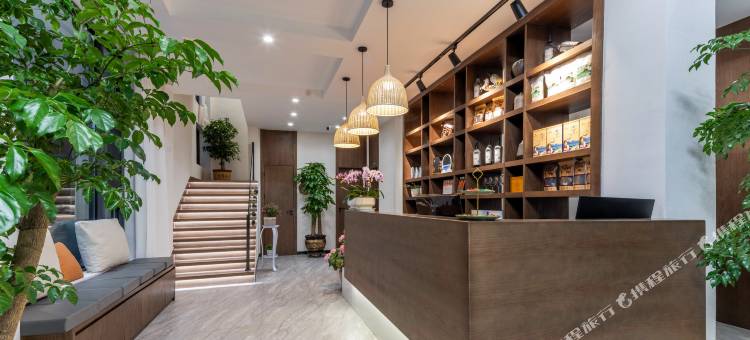 香格里拉云月涵雅客栈(独克宗古城大佛寺转经筒店)图片