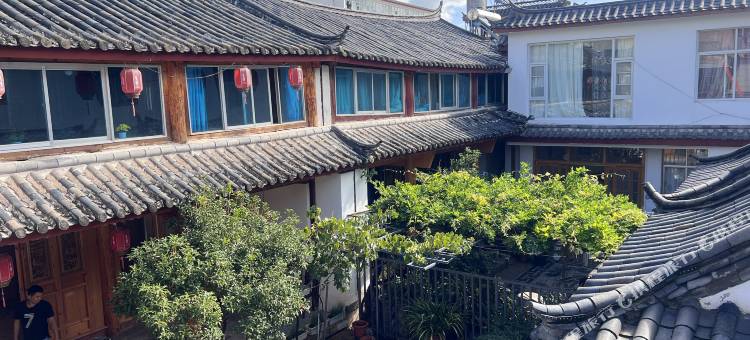 丽江爱自由女生青年旅舍图片