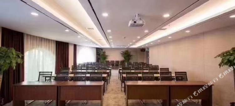 万嘉酒店(珲春新西市场海鲜街店)图片