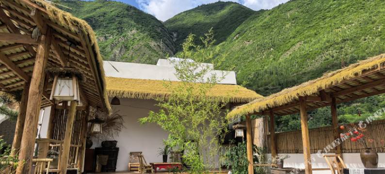 九寨云来山而民宿图片