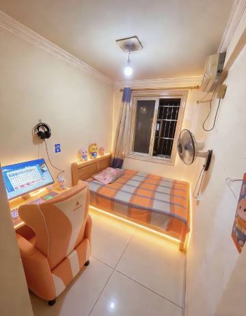 中华北村电竞房民宿(火车站店)