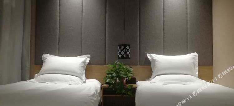 柚棠时尚酒店(荣成高铁站店)图片