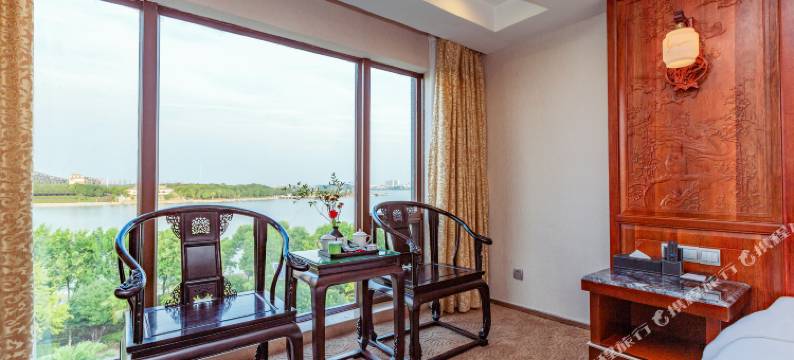 岳阳阿波罗御庭酒店图片