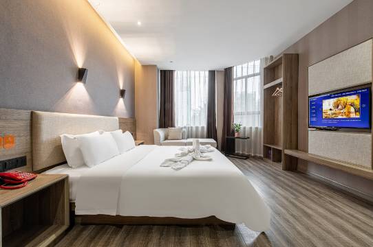 重庆华遇酒店(大足石刻新城店)