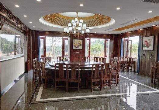 Chongyang Xizhuang Resort Hotel Overview