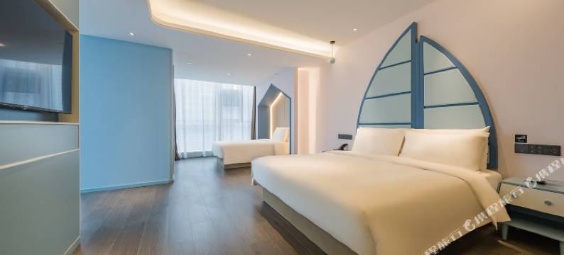 苏州吴江东太湖水秀街亚朵酒店图片