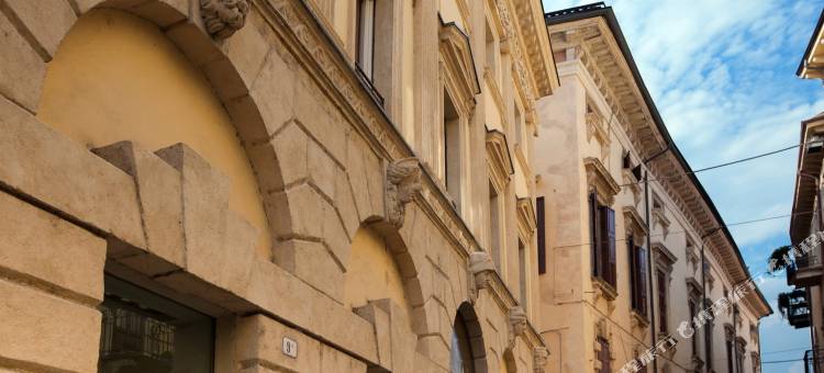 奥里亚纳家园维罗纳(Oriana Homèl Verona)图片