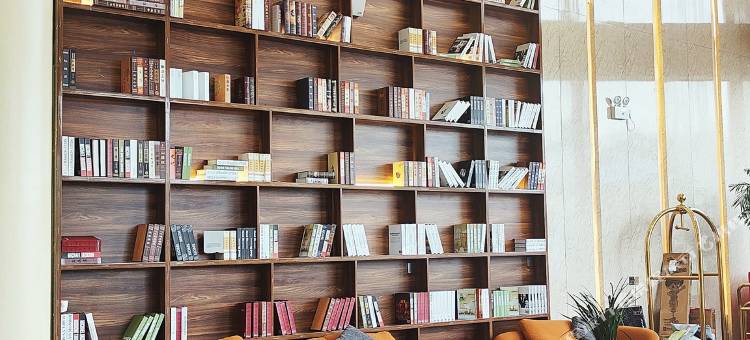 龙山毕赐卡大酒店图片