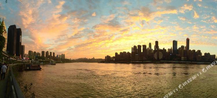 维也纳酒店(重庆南滨路地铁站店)图片