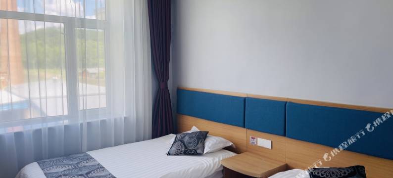 五大连池倚山假日酒店图片