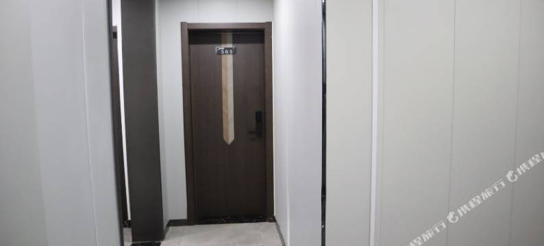 临沂鲁特电竞主题酒店图片