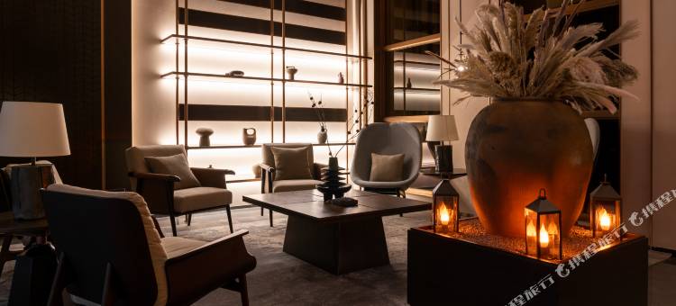 栖尘酒店(屏山县3A体育公园马湖公园店)图片