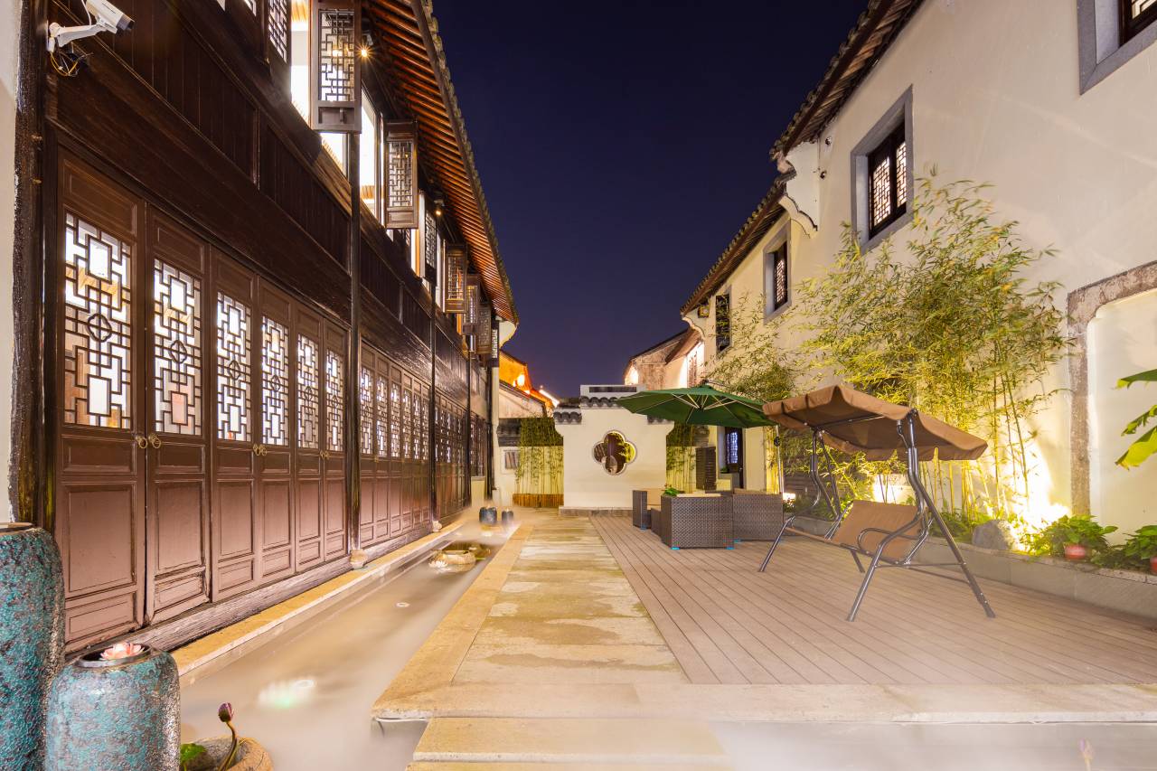 花筑·鉴水阁·越韵千年·闲庭雅聚美宿(鉴湖柯岩风景区店)图片