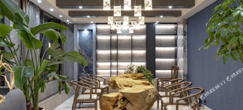 云南西尔蔓酒店(沈家山森林公园店)图片
