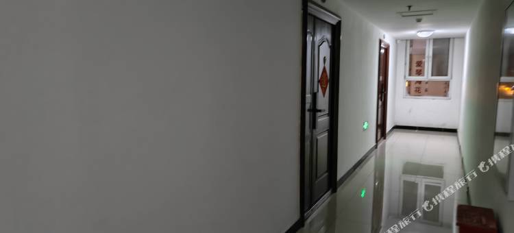 水色民宿(满城惠友公寓店)图片