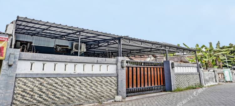 O酒店乐斯塔里伊斯兰旅馆(Hotel O Lestari Syariah)图片