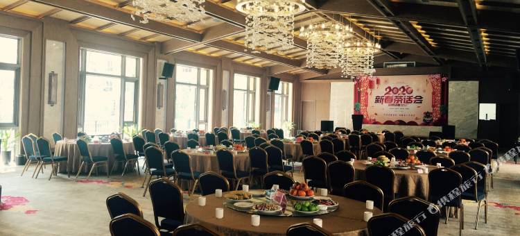 西畴隆兴山居酒店图片