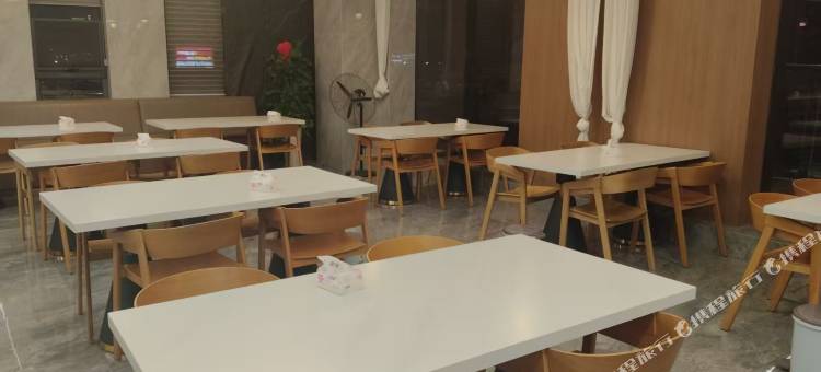 上饶云岸酒店(上饶高铁站店)图片