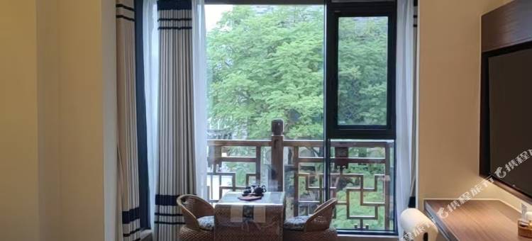 江畔阁酒店图片