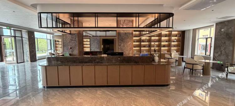 格雅酒店(乌兰察布之夜高铁站店)图片