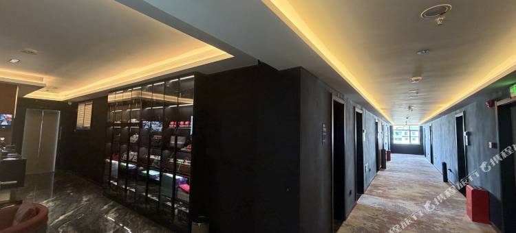 天峻红城电竞酒店图片