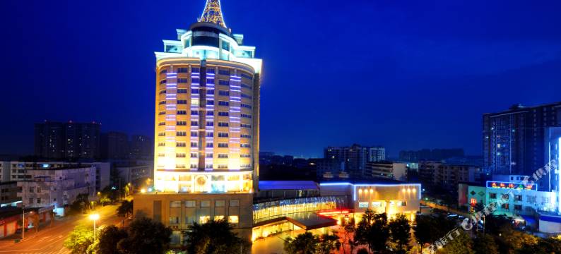 四川宏达金桥⼤酒店图片