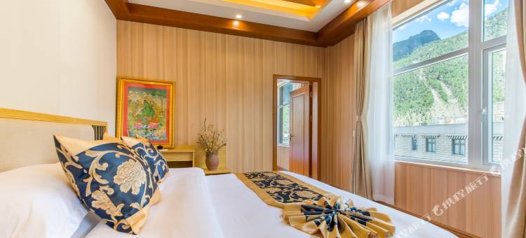 稻城亚丁明宇丽呈别院图片