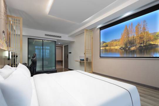 斯塔克电竞酒店(长沙友谊路地铁站店)