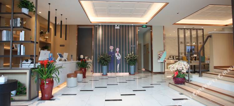 白玉兰酒店(威海高铁站韩乐坊店)图片