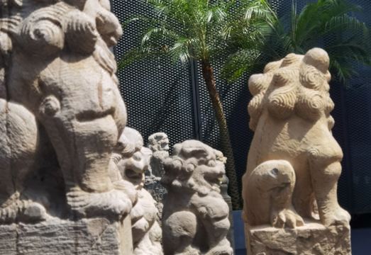 Courtyard by Marriott PinghuHotel Overview