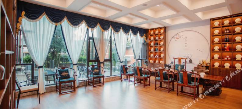 沧源佤山王朝酒店图片