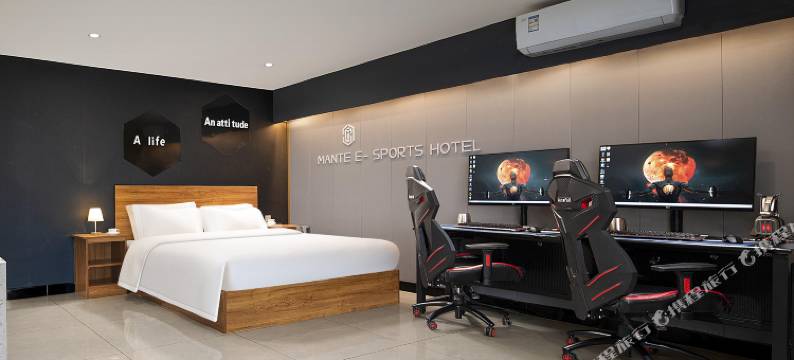 漫特电竞酒店(西安高新万达木塔寺地铁站店)图片