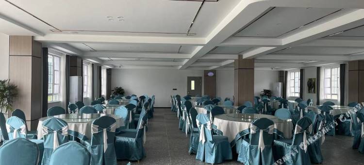 梅水河畔酒店(黄陂木兰溪西里露营基地店)图片