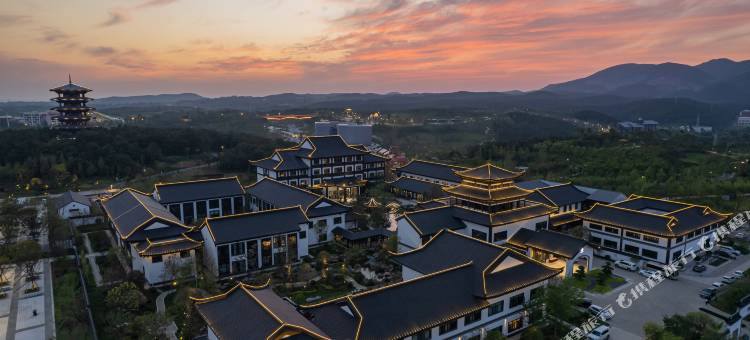 荆门九派通苑凯瑞酒店(园博园政务中心店)图片