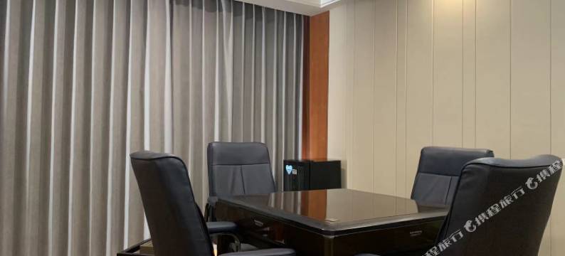 第二季假日酒店(吉首火车站店)图片