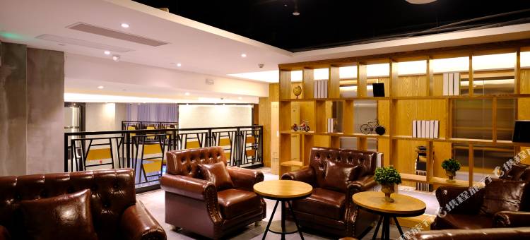 韶山云驿酒店(青年塑像公园店)图片