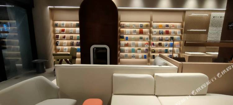 成都九眼桥牛王庙地铁站亚朵酒店图片