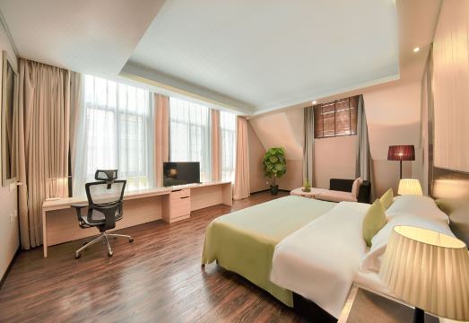 Pujiang Yinglan Hepan Hotel Hotel Overview
