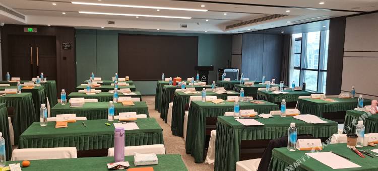 云墨藝術酒店(香格里拉镇稻城亚丁景区店)图片