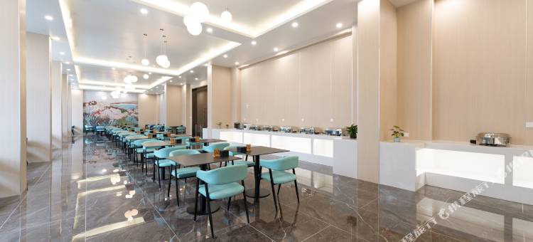 蔚蓝海景花园酒店(火炬八街国际海水浴场店)图片