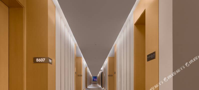 君羊酒店(阿克苏金兰广场老街夜市店)图片