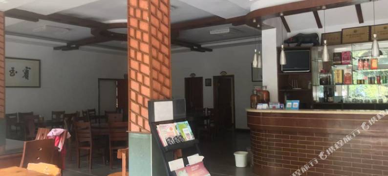 红房子山庄图片