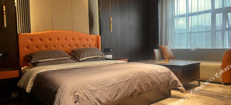 果洛玛沁黄河源大酒店图片