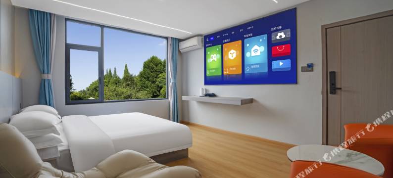 聚宾楼影视酒店(昆明双桥夜市风情街店)图片