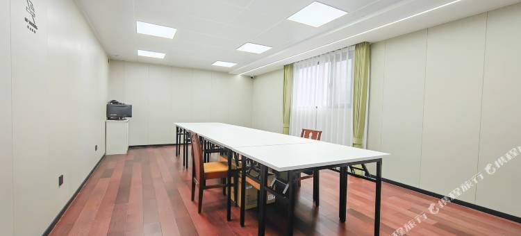 美程酒店(大连星海广场台山街店)图片