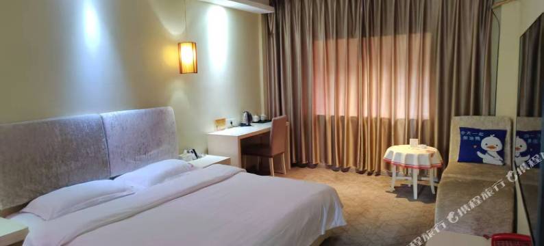 香水百合酒店(资阳苌弘广场地铁站店)图片