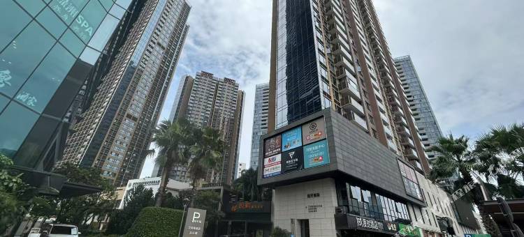 阳光·纯女生·纯男生·轻奢太空舱青旅(深圳大学粤海校区店)图片