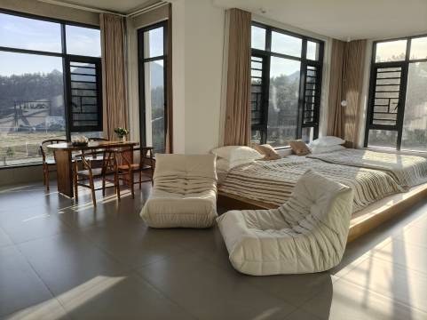 富春山居民宿(故居景区店)